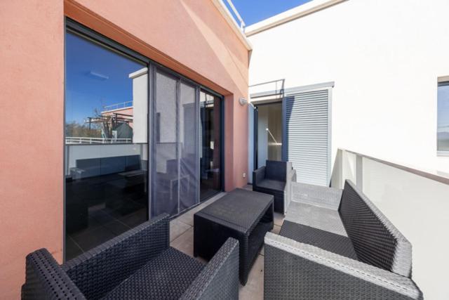 T2 Recent 45M2, Parking Inclus, Clim Apartment Aix-en-Provence Luaran gambar
